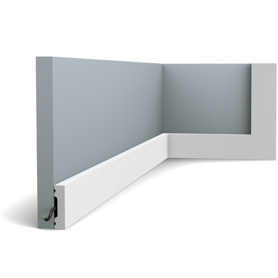 Listwa przypodłogowa ORAC Decor SX162 Flex. Kolor: biały. Wymiary: 10x40x2000 mm.