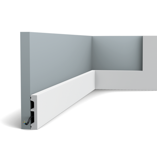 Listwa przypodłogowa ORAC Decor SX157. Kolor: biały. Wymiary: 13x66x2000 mm.