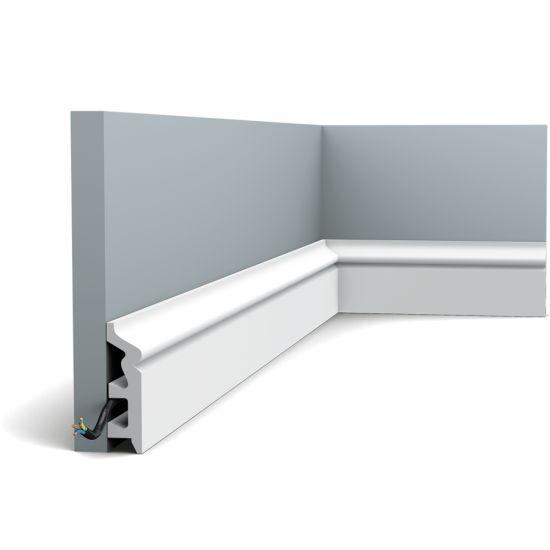Listwa przypodłogowa ORAC Decor SX122. Kolor: biały. Wymiary: 22x79x2000 mm.